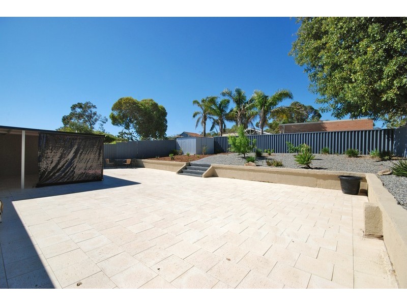 11 Idaho Place, Craigie WA 6025