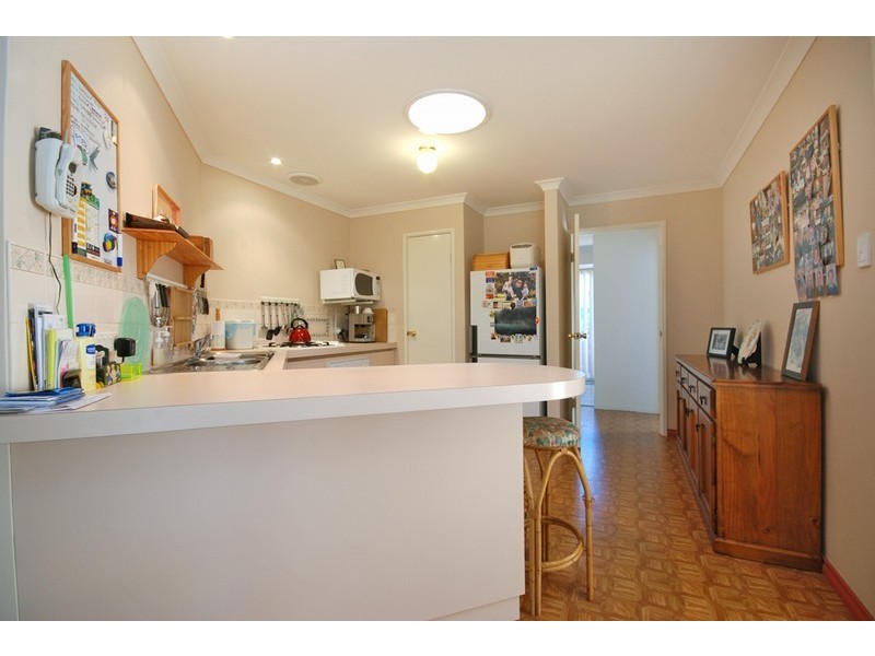 4A Mayflower Crescent, Craigie WA 6025