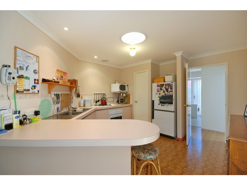 4A Mayflower Crescent, Craigie WA 6025