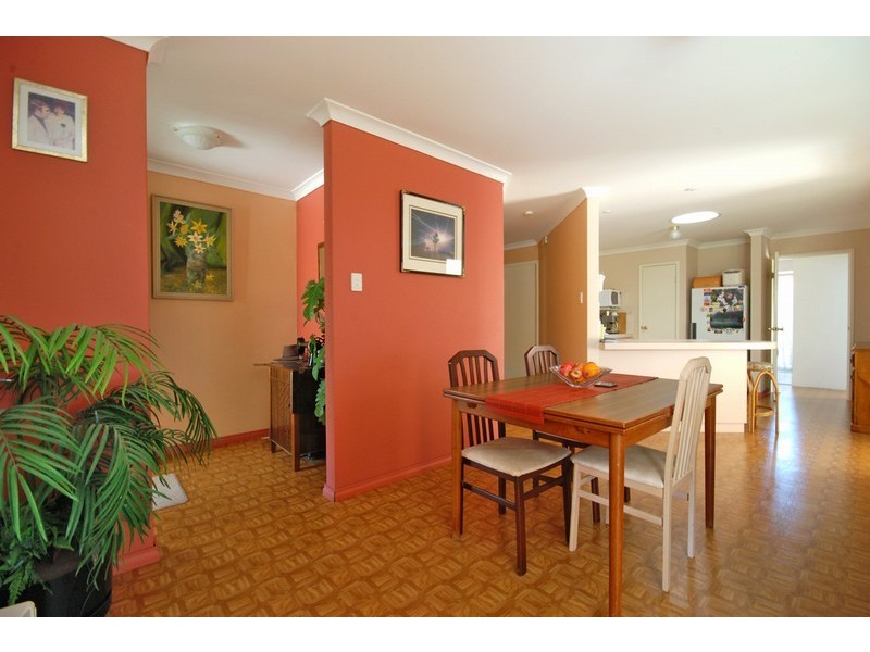 4A Mayflower Crescent, Craigie WA 6025