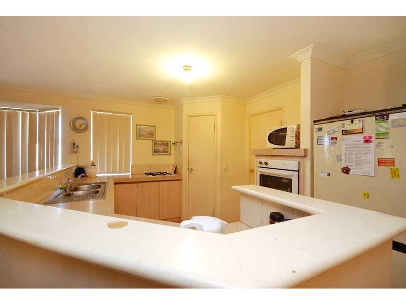 37 MacNaughton Crescent, Kinross WA 6028