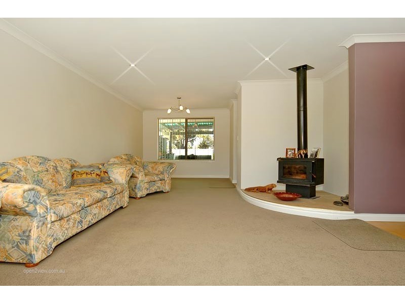 27 Wisteria Parade, Edgewater WA 6027