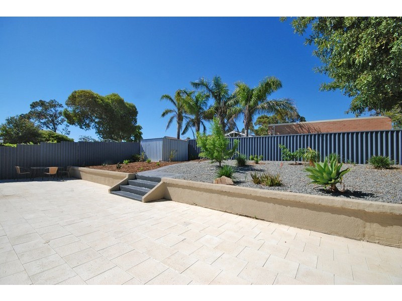 11 Idaho Place, Craigie WA 6025