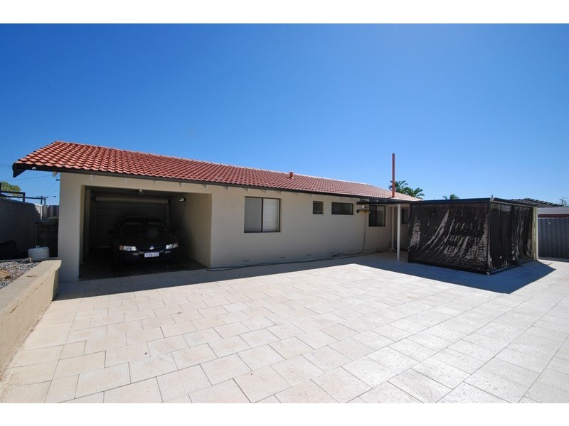 11 Idaho Place, Craigie WA 6025