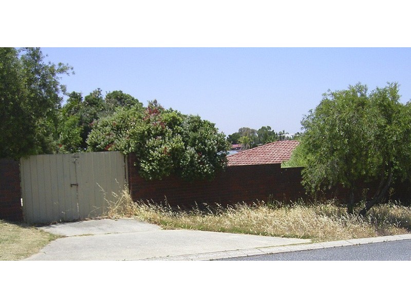 2 Island Place, Heathridge WA 6027
