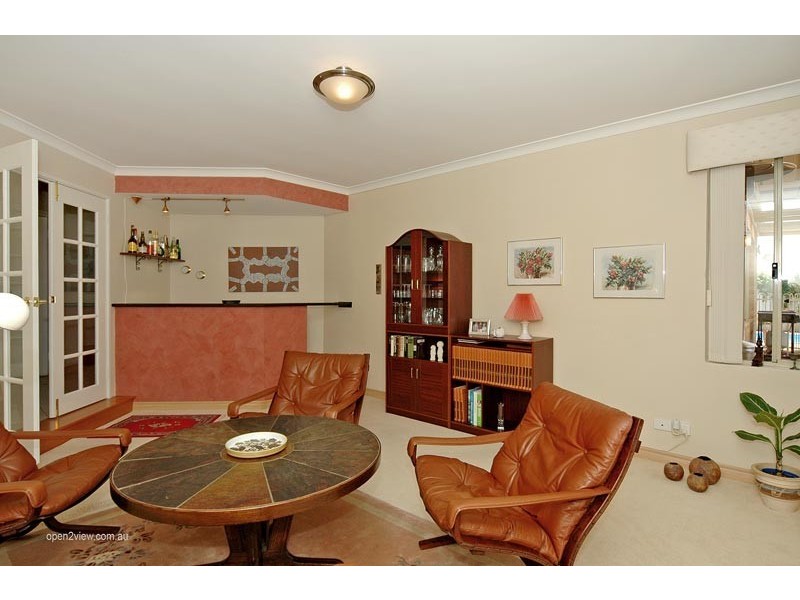 16 Roxburgh Circle, Kinross WA 6028