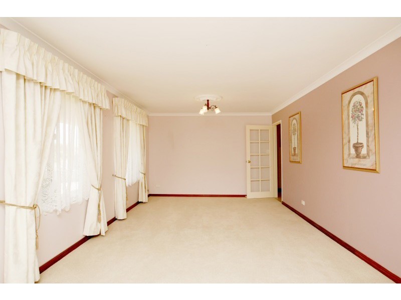 10 Geoff Russell Avenue, Kinross WA 6028