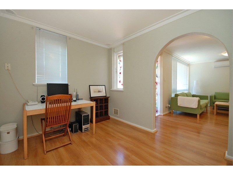 15 Beltana Road, Craigie WA 6025