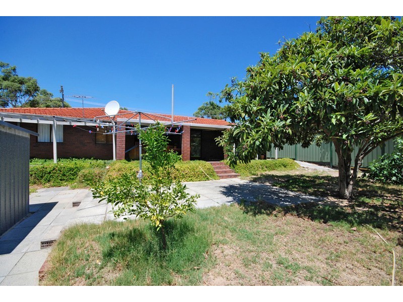 15 Beltana Road, Craigie WA 6025