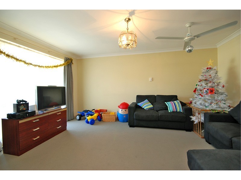 10 Napoleon Way, Craigie WA 6025