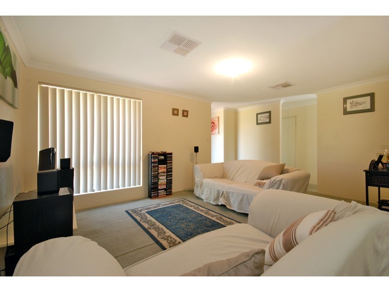261B Huntriss Road, Doubleview WA 6018