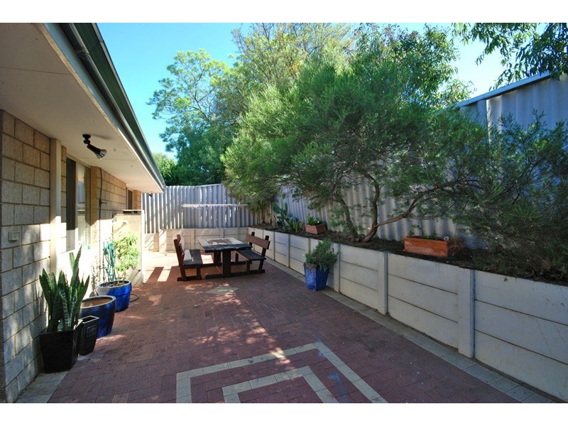 261B Huntriss Road, Doubleview WA 6018