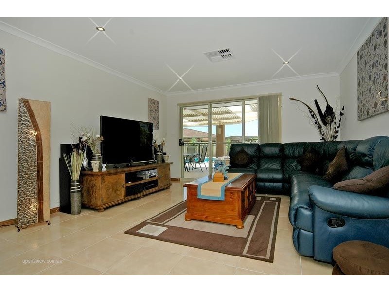 12 Delta Court, Ocean Reef WA 6027