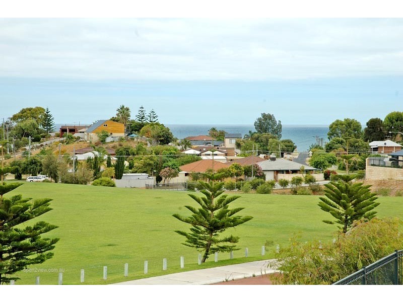 34 Mintaro Parade, Quinns Rocks WA 6030