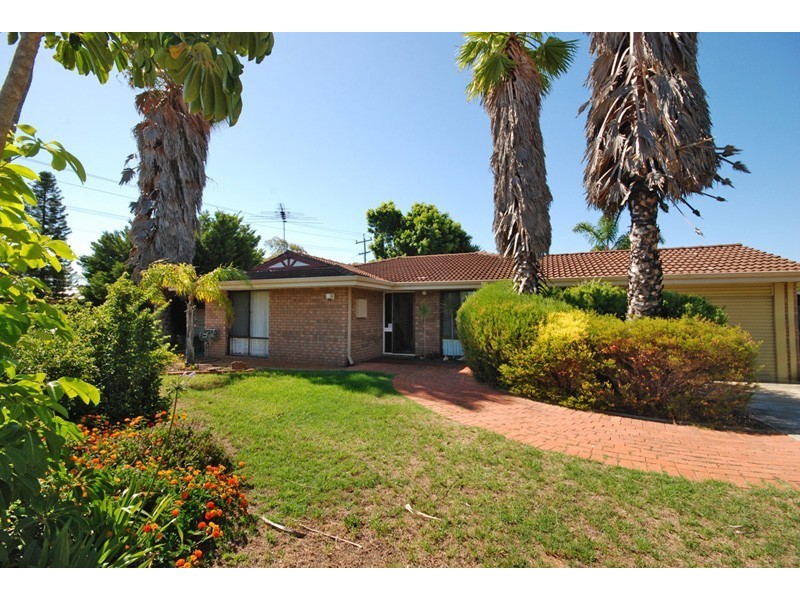 1 Gipsy Court, Beldon WA 6027