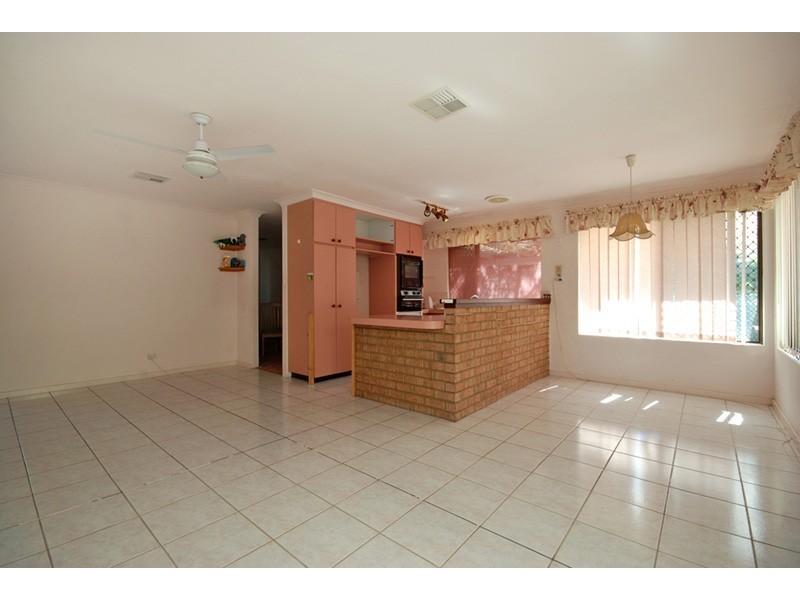 1 Gipsy Court, Beldon WA 6027