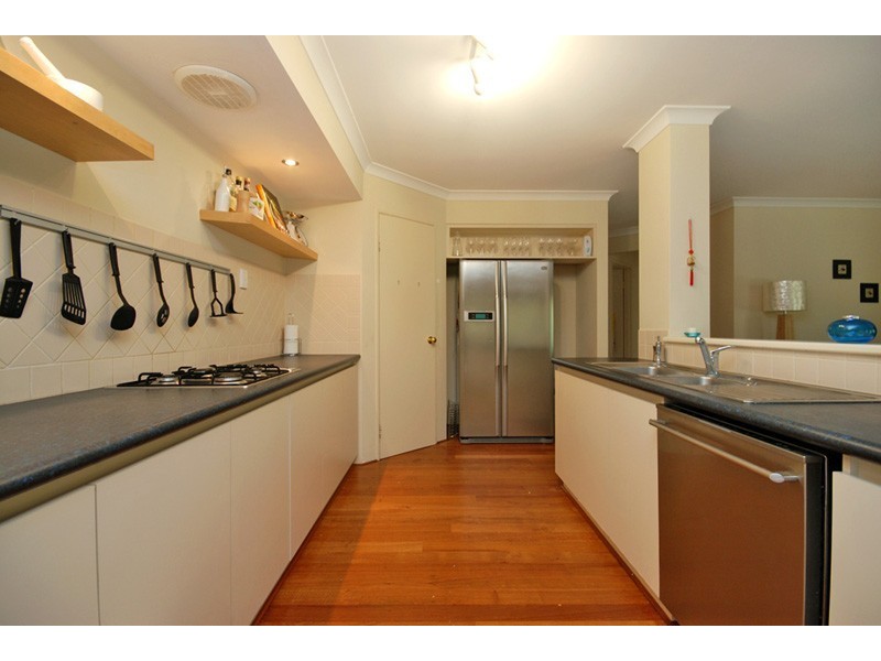 14 Carwoola Circle, Carramar WA 6031