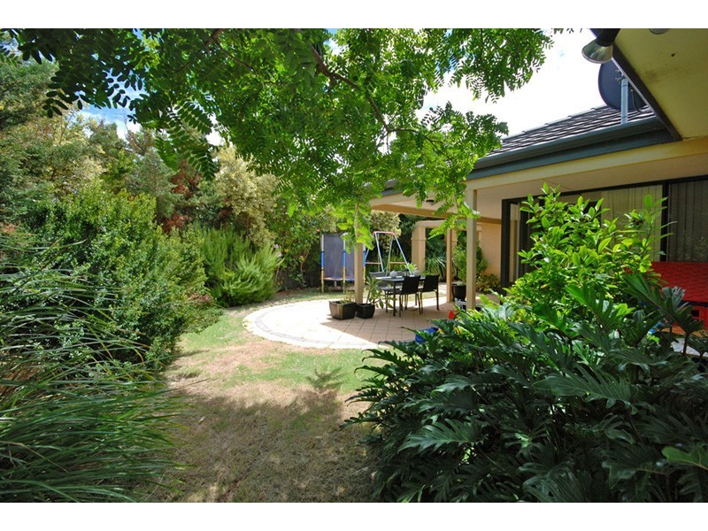 14 Carwoola Circle, Carramar WA 6031