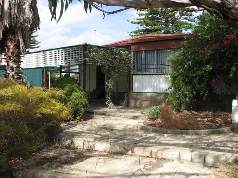 85 Princess Road, Balga WA 6061