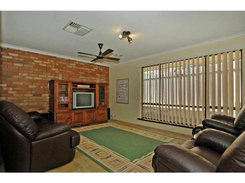 16 Squatter Court, Edgewater WA 6027