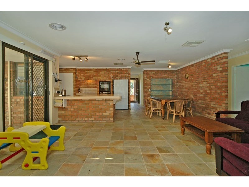 16 Squatter Court, Edgewater WA 6027