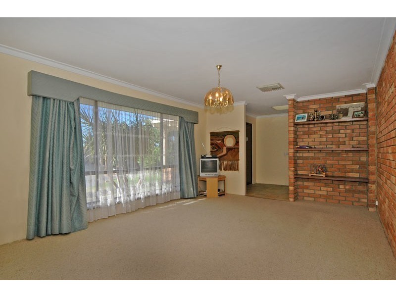 16 Squatter Court, Edgewater WA 6027