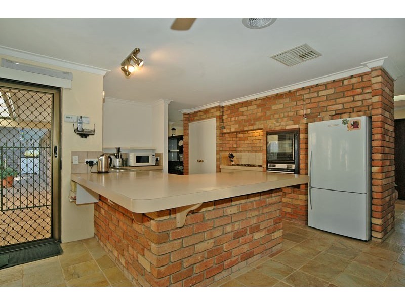 16 Squatter Court, Edgewater WA 6027