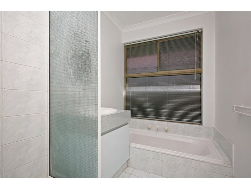 66 Stonehaven Parade, Kinross WA 6028