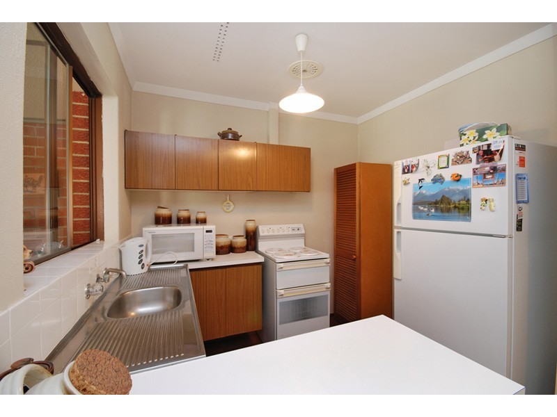 39 Macedon Place, Craigie WA 6025