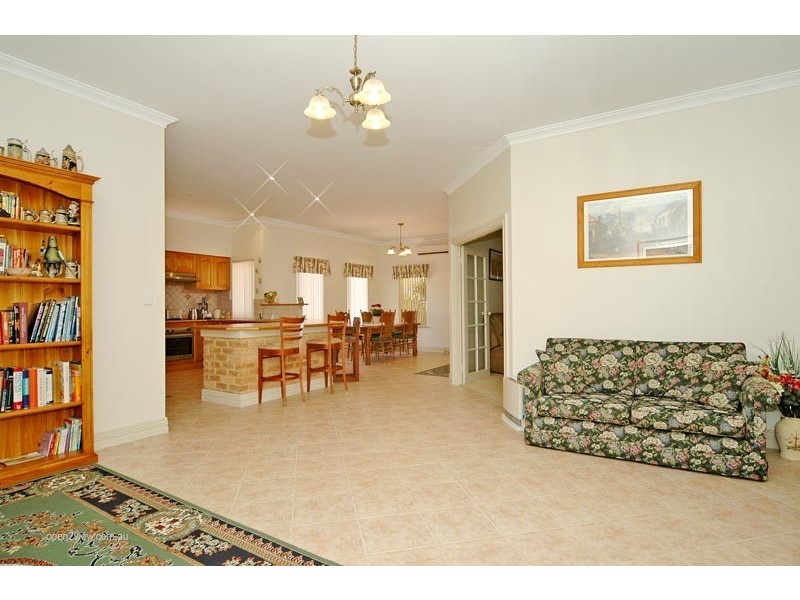 5 Teraglin Vista, Yanchep WA 6035