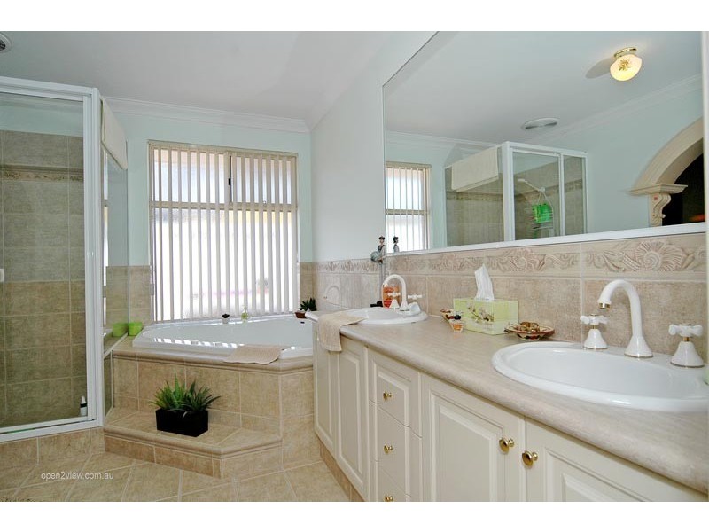 5 Teraglin Vista, Yanchep WA 6035