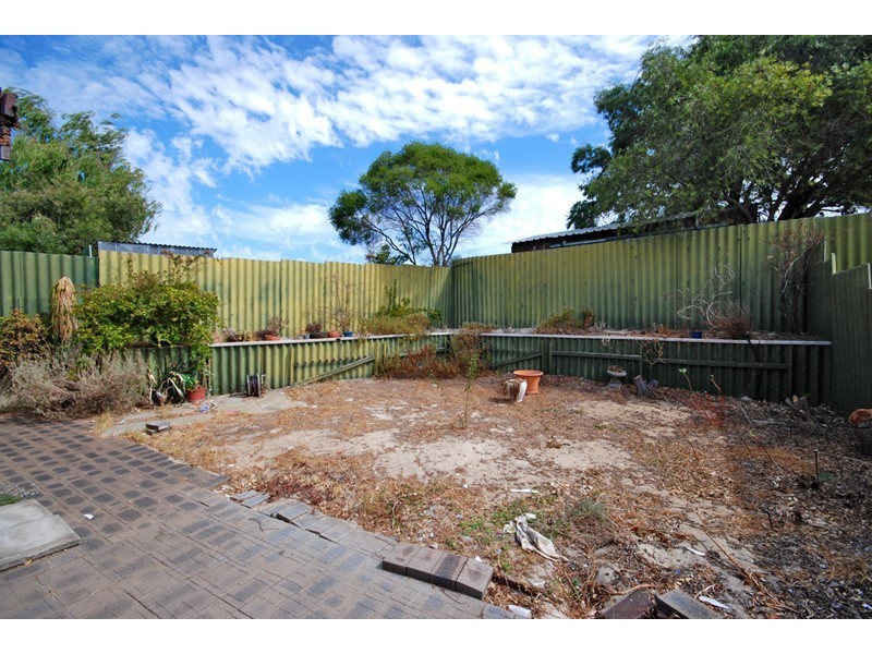 8B Christina Court, Craigie WA 6025