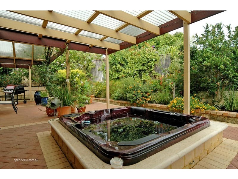 3 Kingston Heath Court, Connolly WA 6027