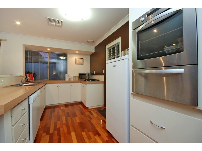 1 Miramare Boulevard, Currambine WA 6028