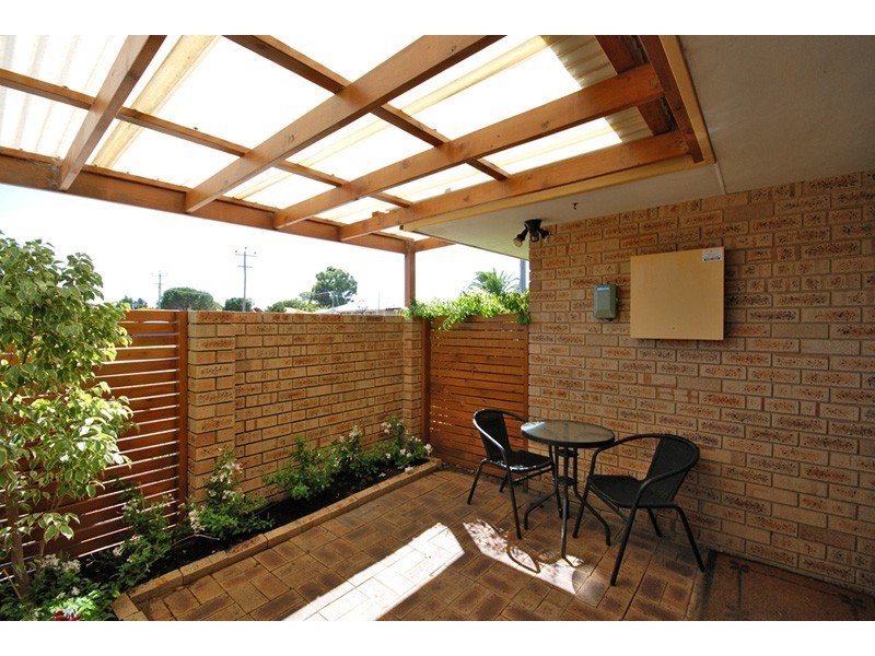 1A Deyoung Road, Craigie WA 6025