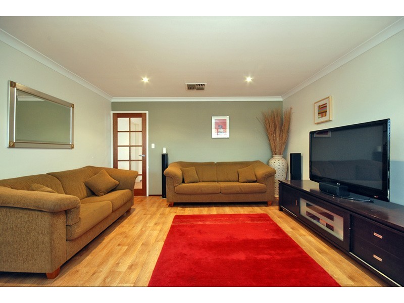 1A Deyoung Road, Craigie WA 6025