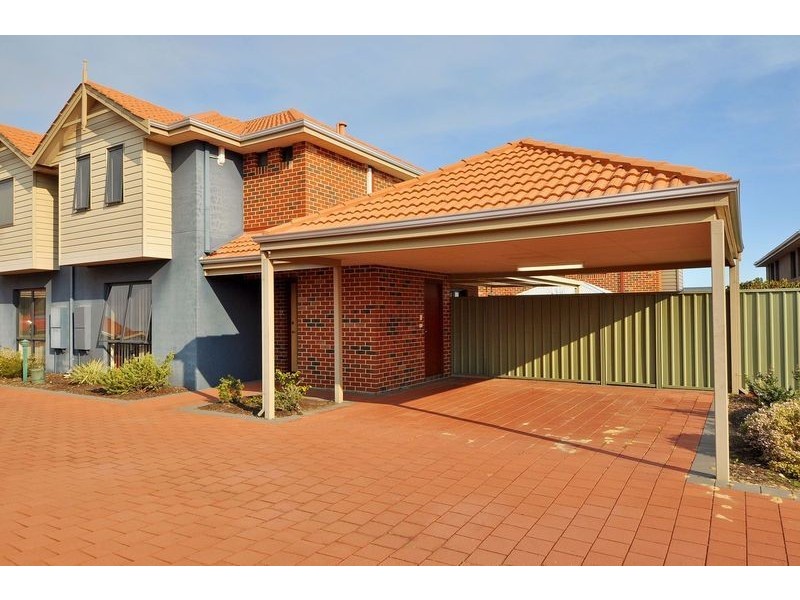 27/21 Bryanston Pass, Madeley WA 6065