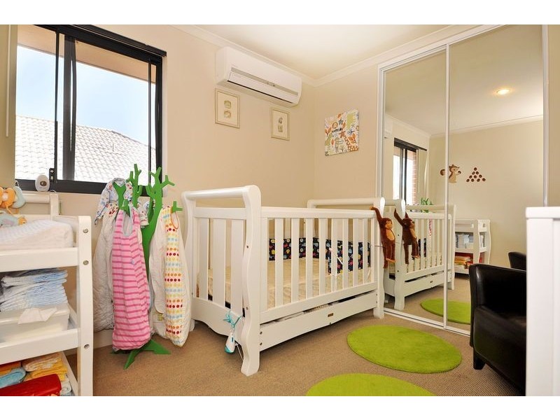 27/21 Bryanston Pass, Madeley WA 6065