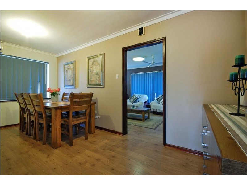 4 Woonan Street, Wanneroo WA 6065