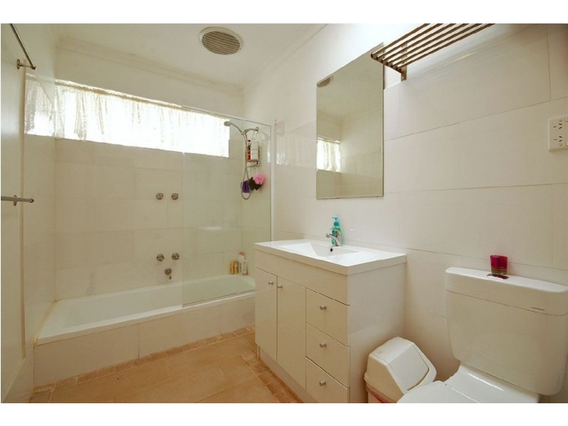 4 Woonan Street, Wanneroo WA 6065