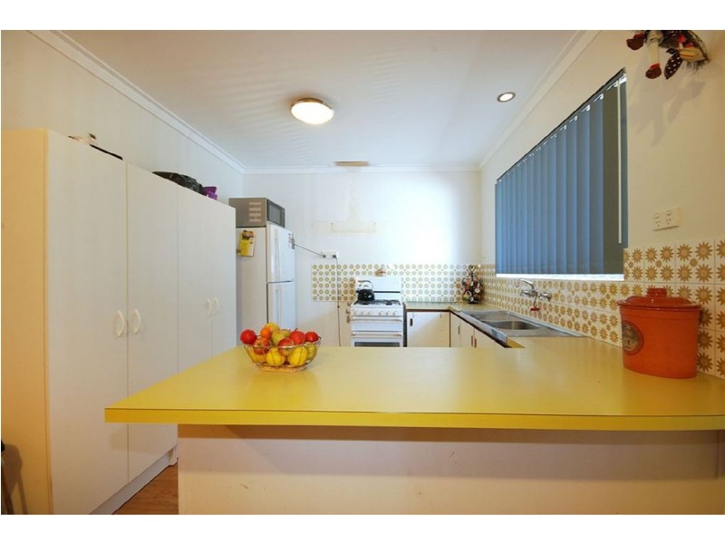 4 Woonan Street, Wanneroo WA 6065