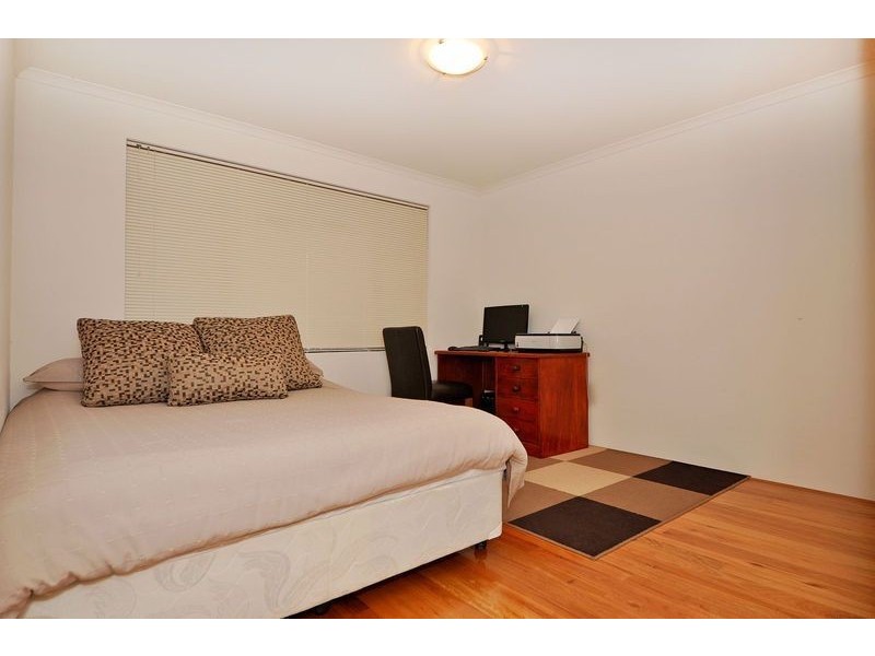 25 Russell Road, Madeley WA 6065