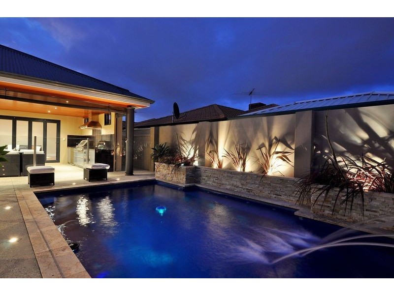 14 Martindale Avenue, Madeley WA 6065