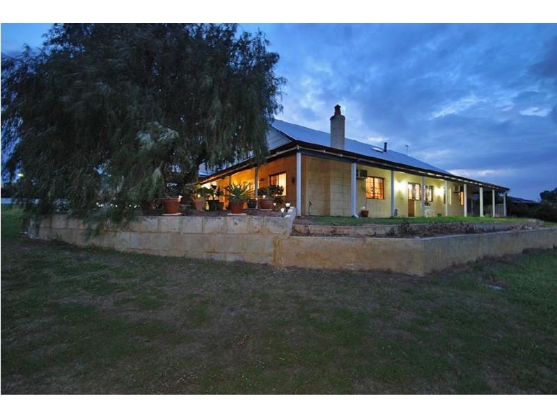 2 Regatta Drive, Edgewater WA 6027