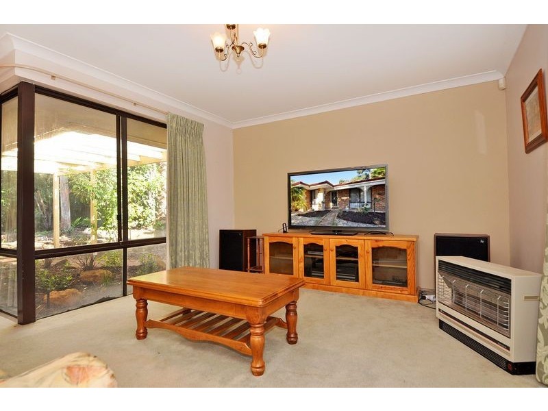 3 Treetop Avenue, Edgewater WA 6027