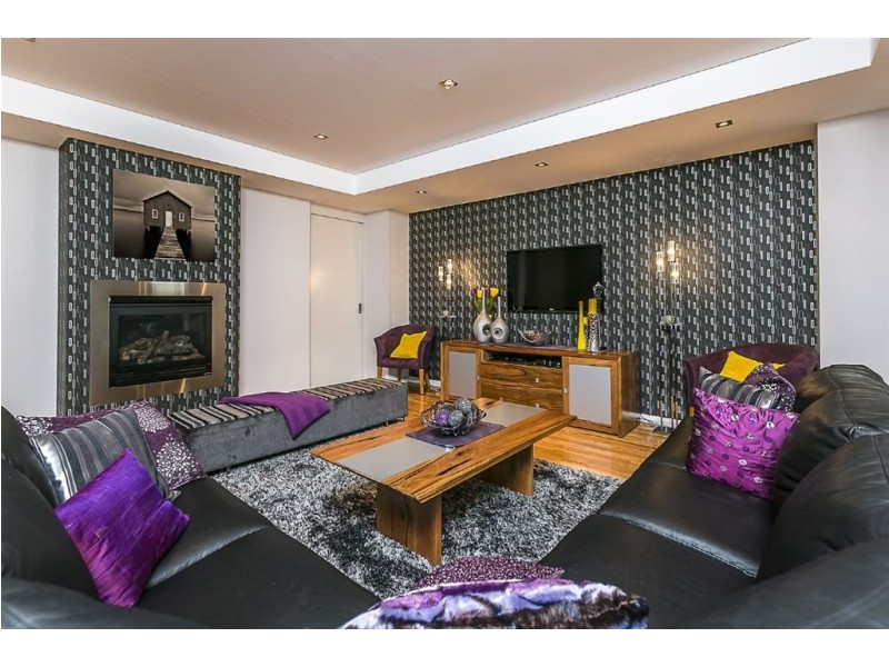 16 Bryanston Pass, Madeley WA 6065