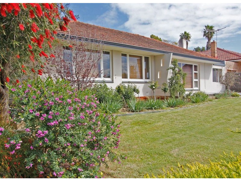 387 Huntriss Road, Woodlands WA 6018