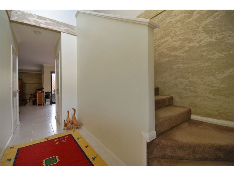 10D Pollard Street, Glendalough WA 6016