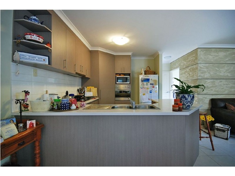 10D Pollard Street, Glendalough WA 6016