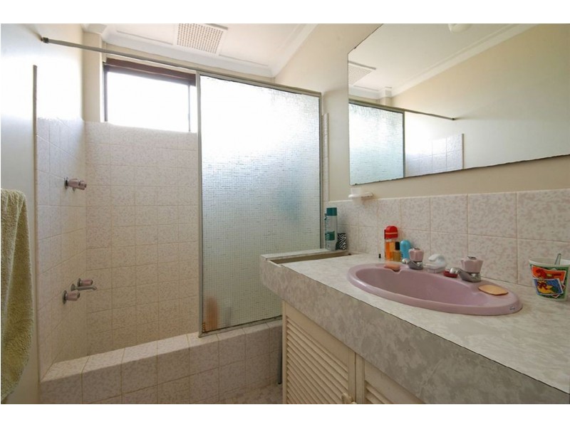 7 Mildura Road, Craigie WA 6025